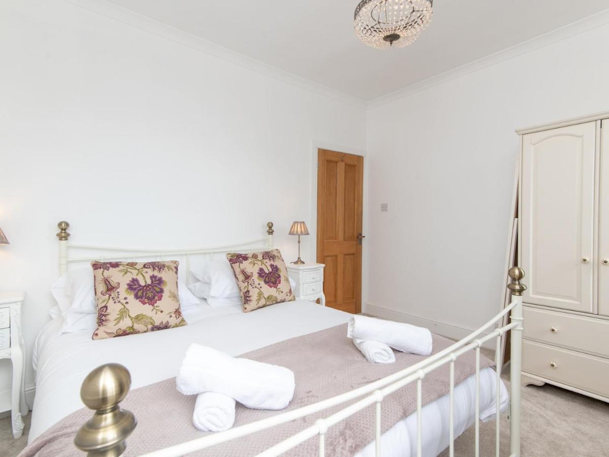 Pass The Keys Stylish 2 Bed Central Bath Apartment With Parking المظهر الخارجي الصورة