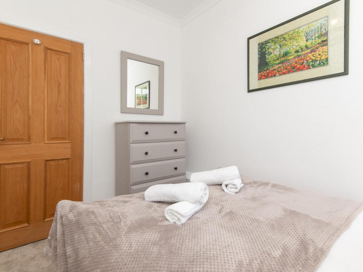 Pass The Keys Stylish 2 Bed Central Bath Apartment With Parking المظهر الخارجي الصورة